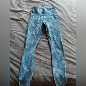 Lululemon Athletica Blue Leggings for Versatile Style